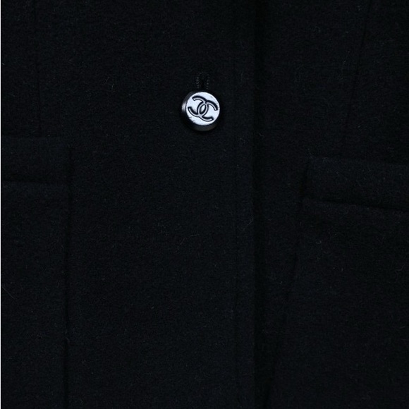 ❌SOLD❌Vintage Chanel bow tie jacket - Picture 8 of 10